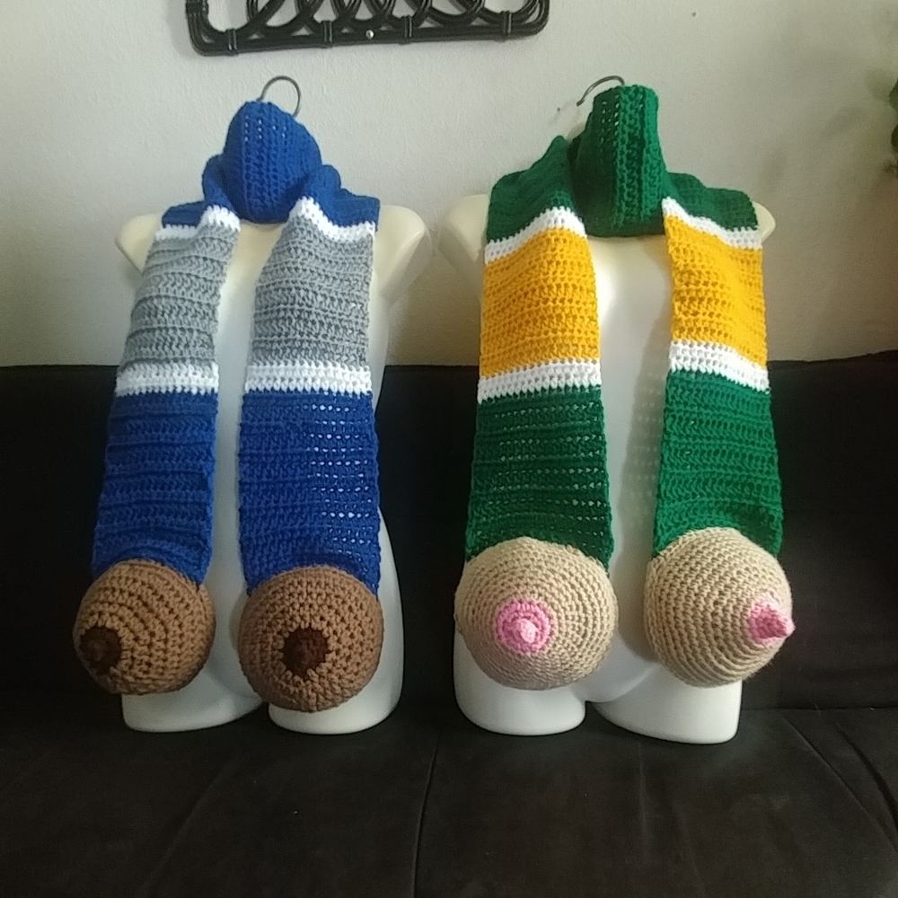 Boobie Scarf Team